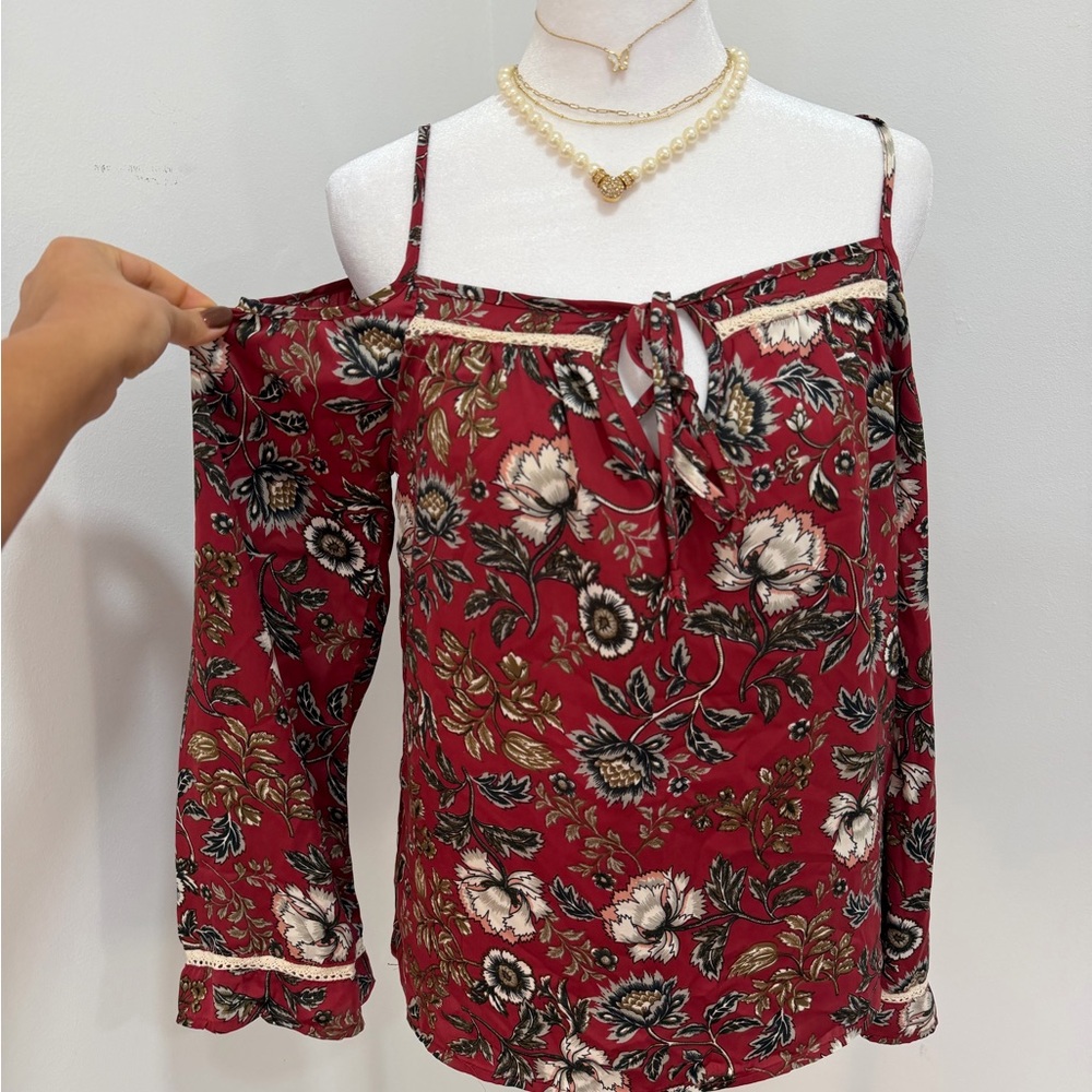 Wet Seal Red Floral Off-Shoulder Blouse xsmall size